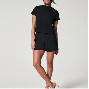 SPANX The Perfect A-Line Shorts in Classic Black Size XS. EUC